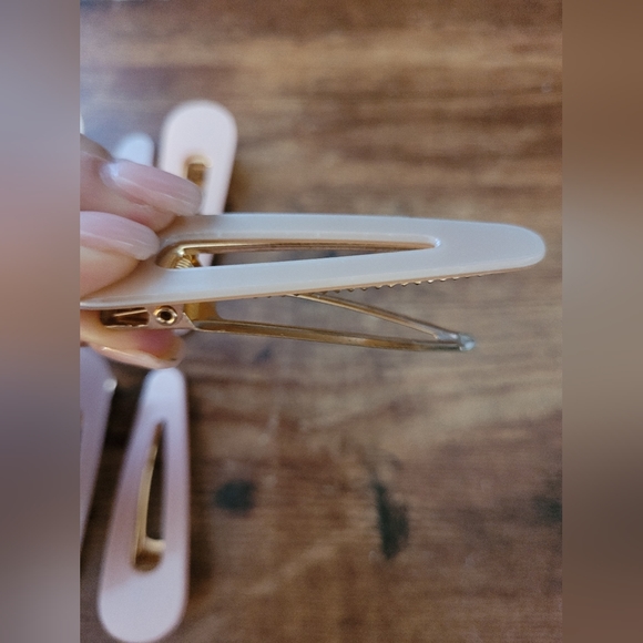 New Hair clips - Picture 6 of 12